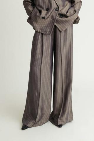 METALLIC GREY AND GOLD STRIPE